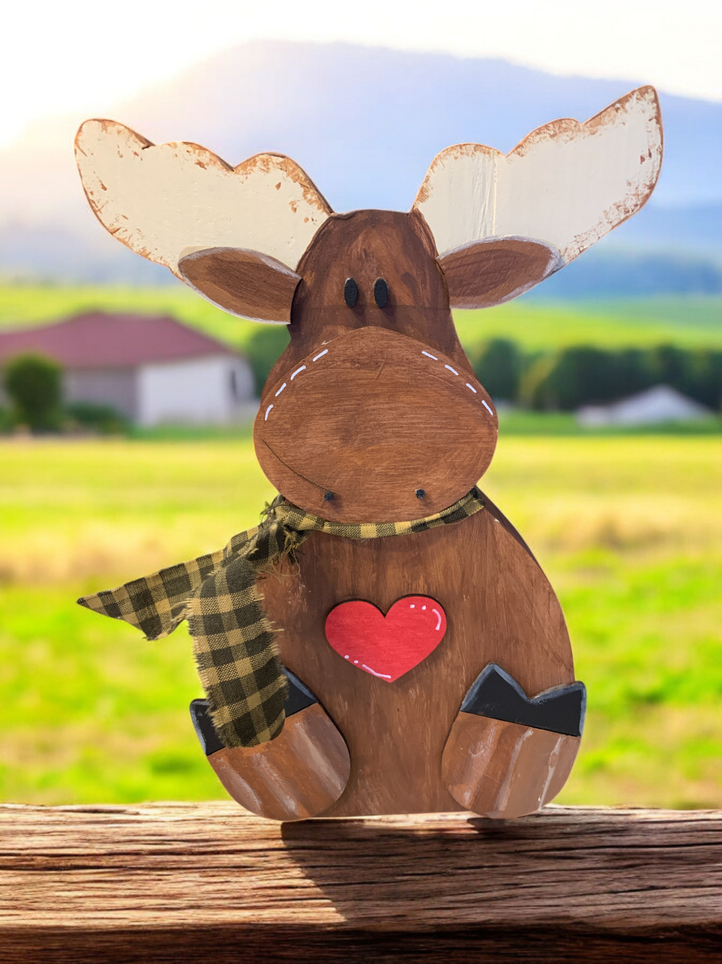 Moose Farm Style Shelf Sitter